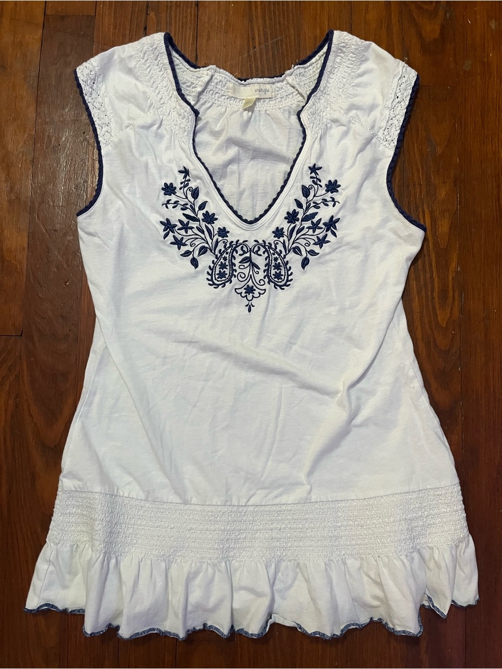 Energie Women’s White Sleeveless V-Neck Top with Navy Floral Embroidery Large